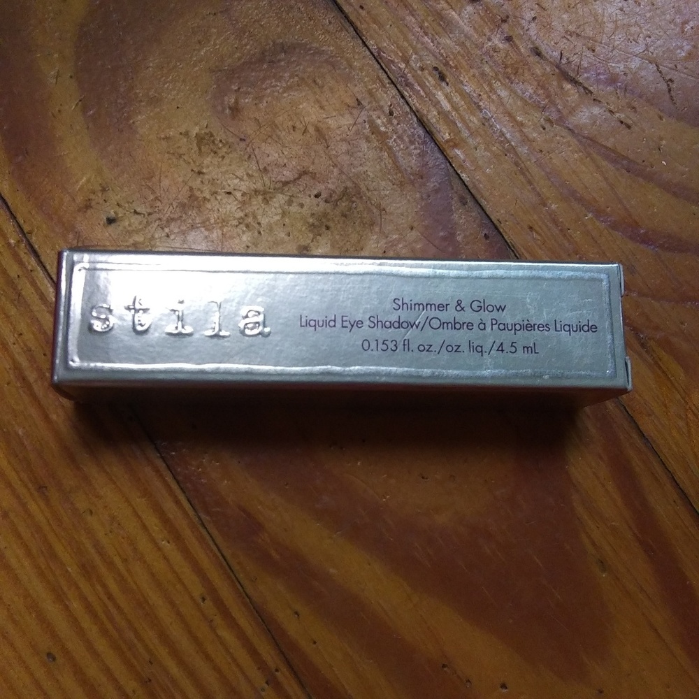 Stila Vivid Garnet liquid eye color
